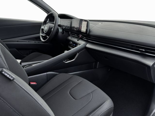 New 2025 Hyundai Elantra SEL FWD image 15