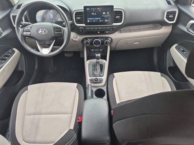 Used 2025 Hyundai Venue SEL FWD image 25