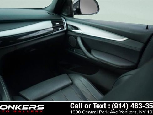 Used 2019 BMW X6 xDrive50i w/ M Sport Package image 50