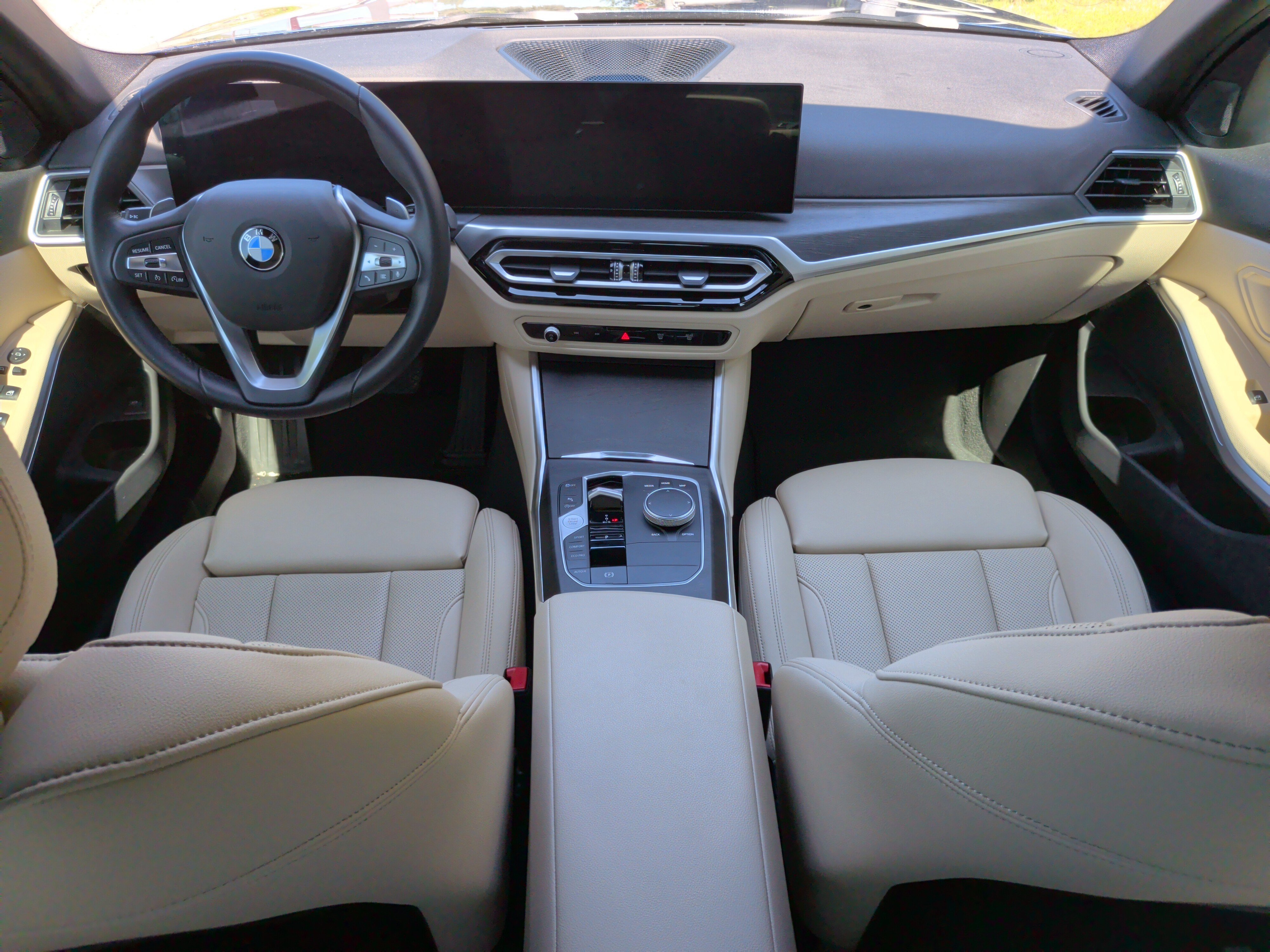 Certified 2024 BMW 330i Sedan w/ Convenience Package RWD image 31