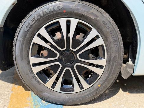 Used 2012 Honda Civic LX image 11