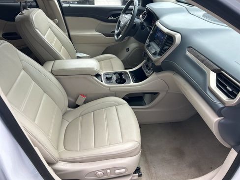 Used 2023 GMC Acadia Denali AWD/4WD image 16