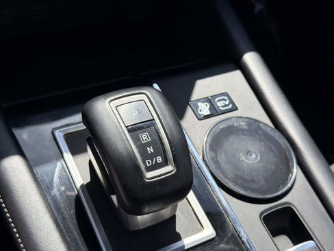Used 2023 Mitsubishi Outlander SE AWD/4WD image 26