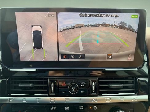 New 2026 Nissan Pathfinder Platinum image 26