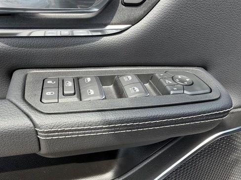 New 2026 RAM 1500 Laramie AWD/4WD image 19