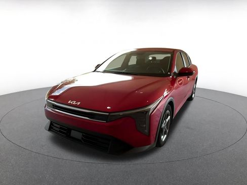 Used 2025 Kia K4 LXS image 4