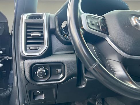 Used 2021 RAM 1500 Big Horn image 15
