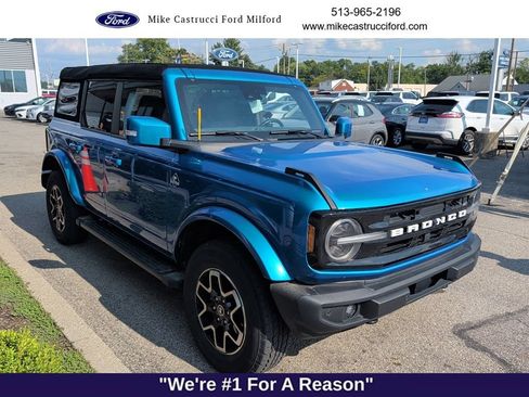 Used 2023 Ford Bronco Outer Banks AWD/4WD image 3