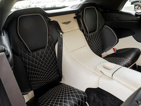 Used 2018 Aston Martin Vanquish S RWD image 24