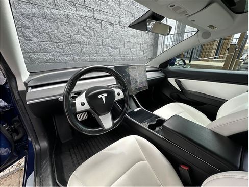 Used 2018 Tesla Model 3 Performance AWD/4WD image 2