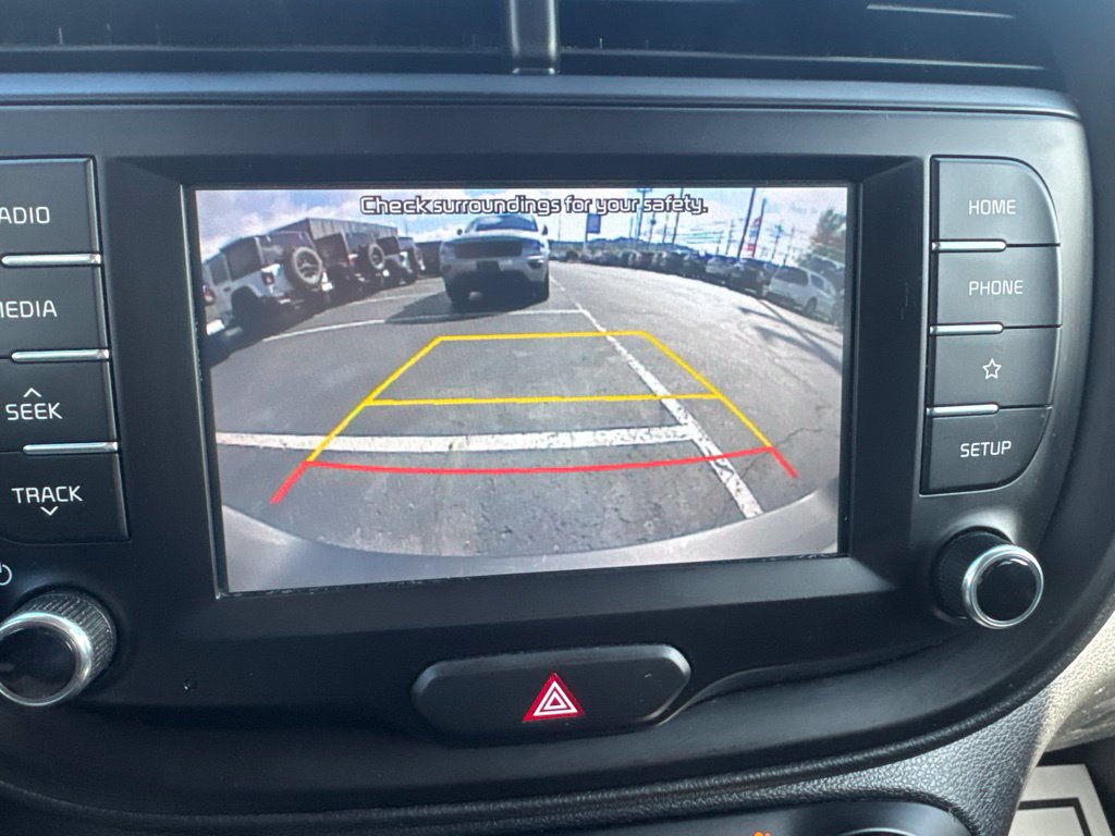 Used 2020 Kia Soul LX FWD image 17