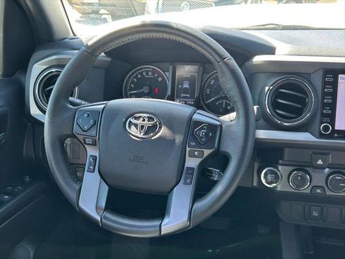 Certified 2023 Toyota Tacoma TRD Off-Road image 39