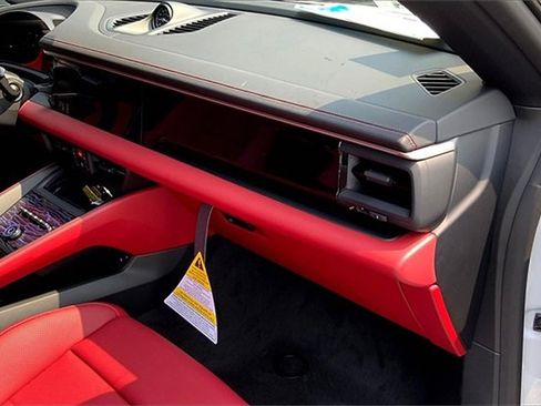 New 2025 Porsche Macan 4S Electric image 22