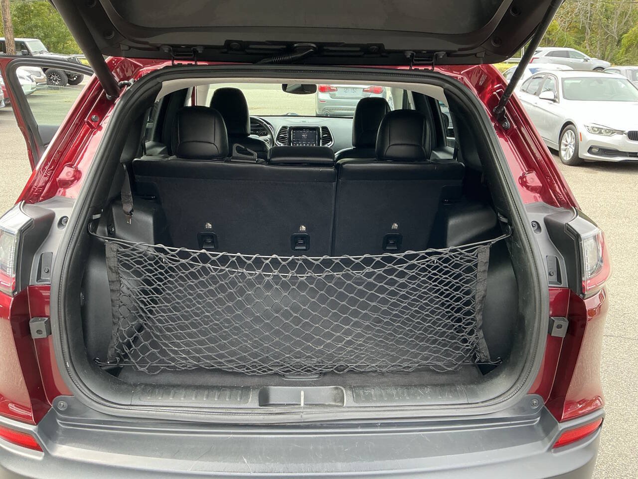 Used 2019 Jeep Cherokee Limited AWD/4WD image 31