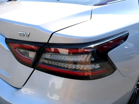 Used 2021 Nissan Maxima 3.5 SV w/ Floor Mat Group image 10