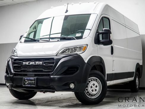 Used 2024 RAM ProMaster 2500 w/ Convenience Group FWD image 1