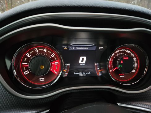 Used 2017 Dodge Challenger SRT Hellcat image 23