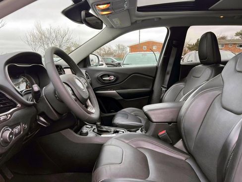 Used 2022 Jeep Cherokee Limited image 14