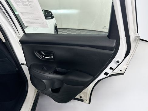 Used 2024 Honda HR-V LX image 27