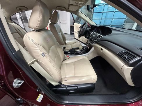Used 2014 Honda Accord LX image 34
