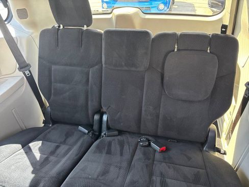 Used 2014 Dodge Grand Caravan American Value Package image 12