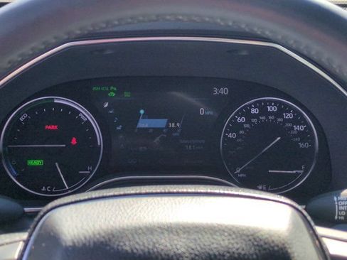 Used 2021 Toyota Avalon Limited w/ Advanced Safety Package FWD image 20