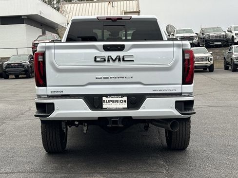 New 2026 GMC Sierra 2500 Denali w/ Denali Reserve Package AWD/4WD image 4