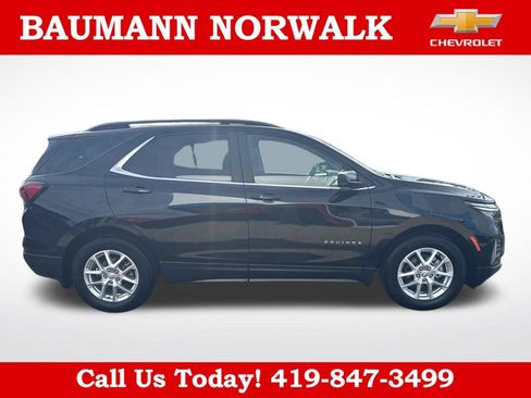 Used 2024 Chevrolet Equinox LT w/ LPO, Floor Liner Package FWD image 32