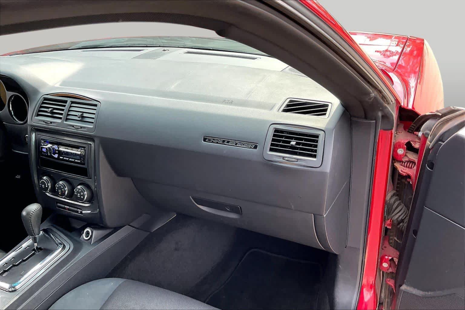 Used 2012 Dodge Challenger SXT RWD image 16