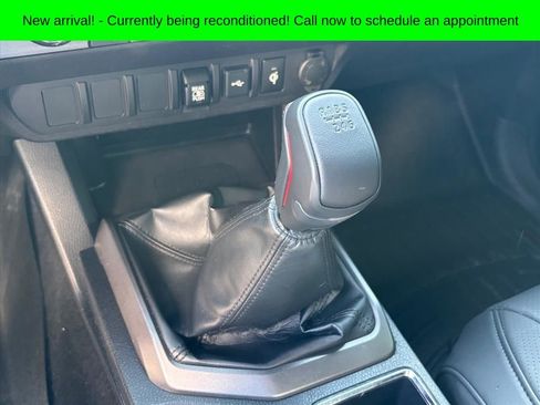 Used 2020 Toyota Tacoma TRD Sport AWD/4WD image 18