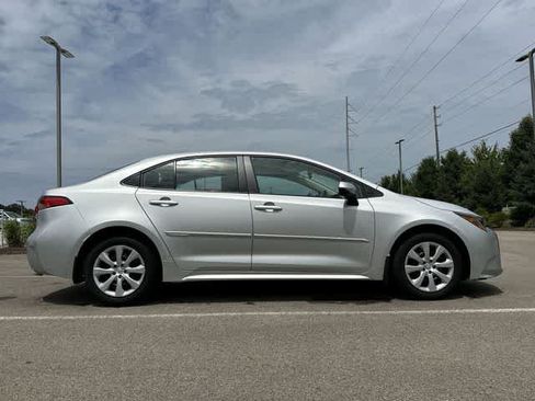 Used 2024 Toyota Corolla LE FWD image 3