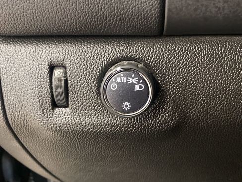 Used 2021 Chevrolet Colorado LT w/ Fleet Safety Package image 6