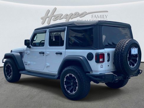 Used 2018 Jeep Wrangler Unlimited Sport AWD/4WD image 6