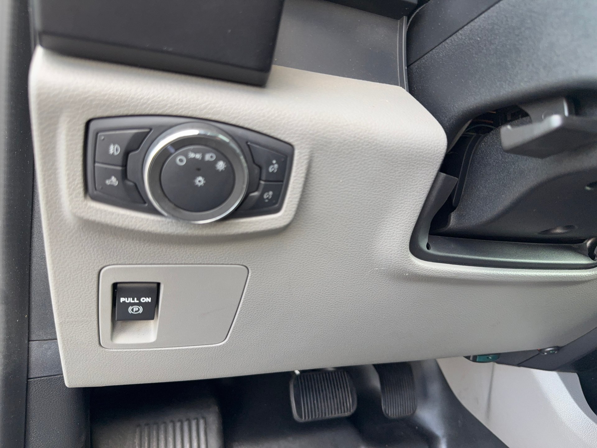 Used 2020 Ford F150 XL w/ Equipment Group 101A Mid RWD image 15