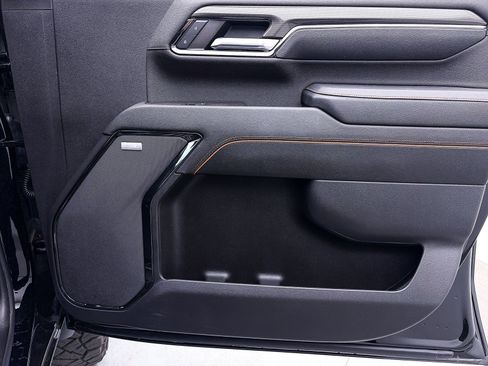 Used 2024 GMC Sierra 2500 AT4 w/ AT4 Premium Plus Package image 39