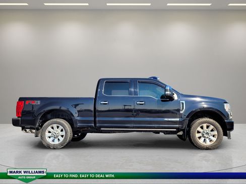 Used 2020 Ford F250 Platinum AWD/4WD image 2