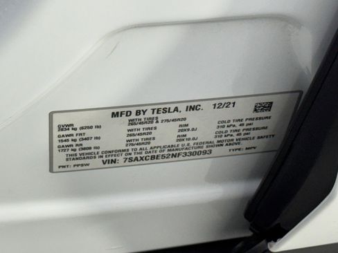 Used 2022 Tesla Model X image 49