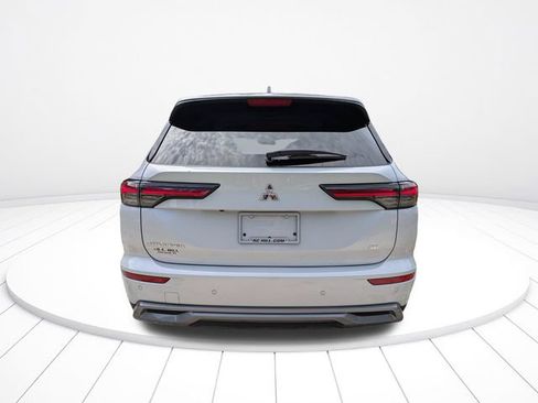 New 2026 Mitsubishi Outlander SE FWD image 5