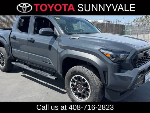 Used 2025 Toyota Tacoma TRD Off-Road image 1