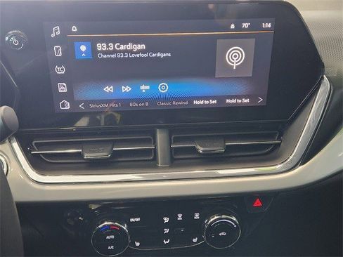 Certified 2025 Chevrolet Trax LT w/ Driver Confidence Package image 24