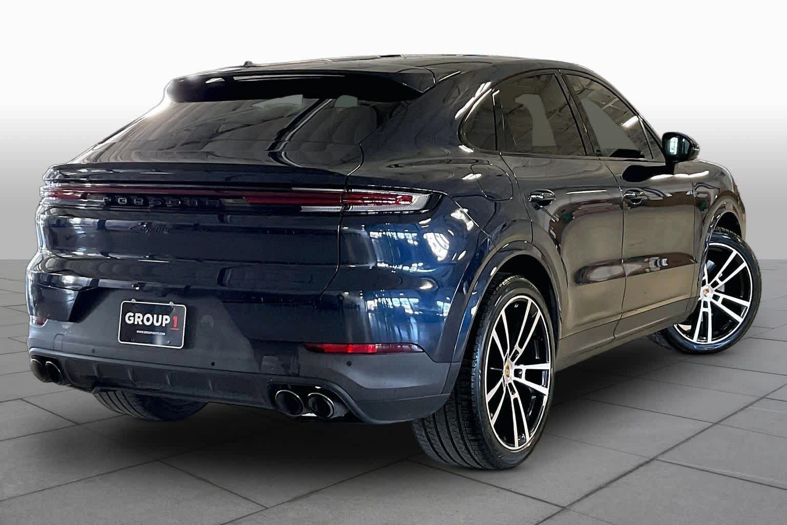 Used 2024 Porsche Cayenne Coupe w/ Premium Package Plus AWD/4WD image 12