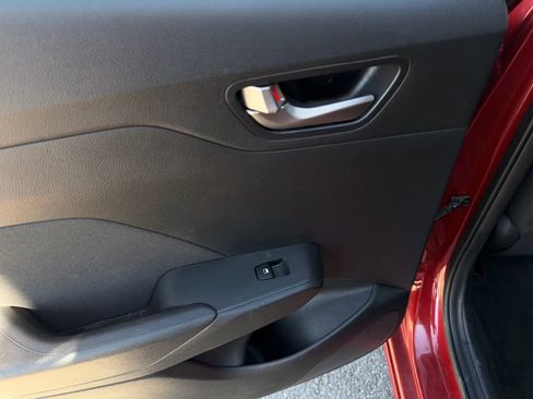 Used 2020 Hyundai Accent SE image 18