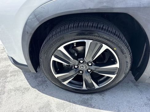 Used 2020 Lexus UX 250h w/ Premium Package image 10