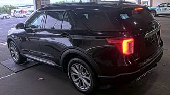 Used 2023 Ford Explorer XLT w/ Equipment Group 202A AWD/4WD image 6