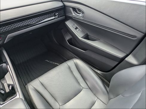Used 2024 Honda Accord EX-L image 19