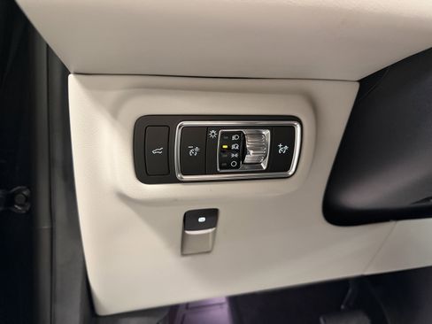 New 2026 Lincoln Nautilus Premier image 21