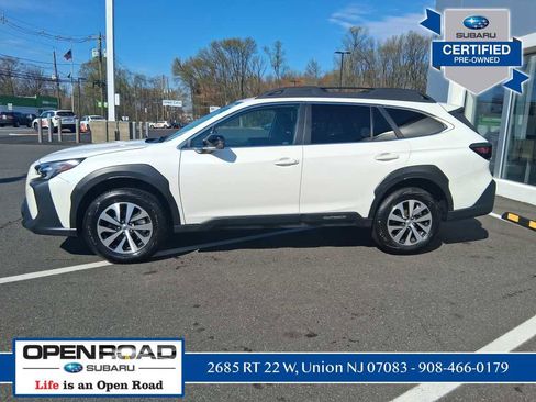 Used 2025 Subaru Outback Premium AWD/4WD image 4