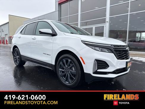 Used 2024 Chevrolet Equinox RS w/ LPO, Floor Liner Package image 1