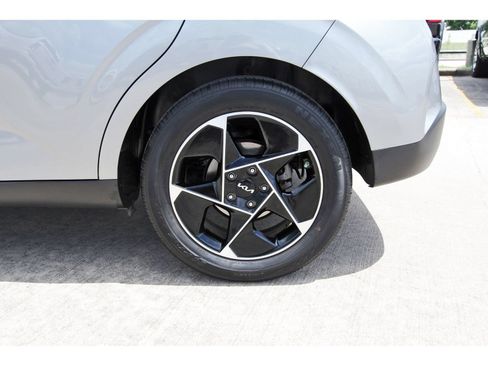 Used 2024 Kia Soul EX FWD image 32