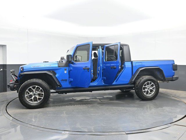Used 2024 Jeep Gladiator Sport AWD/4WD image 49